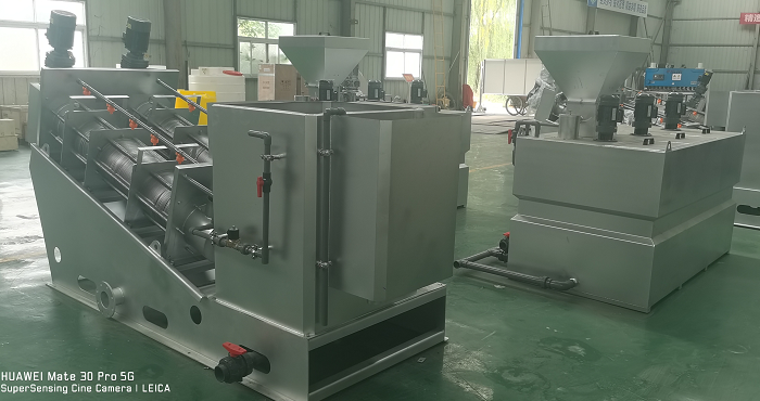 疊螺機(jī)、全自動(dòng)加藥裝置加工中